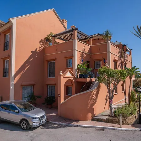 Luxury 3 Bdrm With Private Pool And Stunning Sea Views Marbella