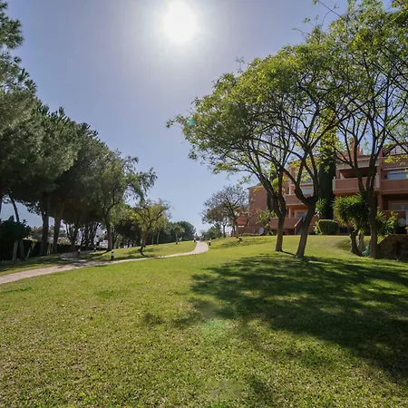 Luxury 3 Bdrm With Private Pool And Stunning Sea Views Lejlighed Marbella