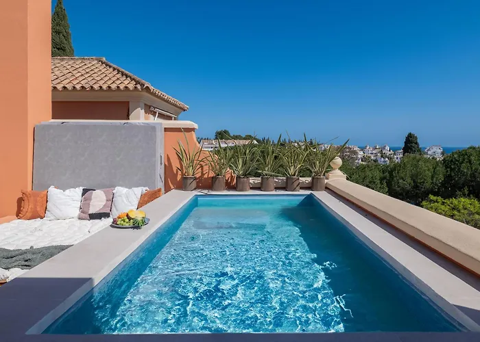 Apartmán Luxury 3 Bdrm With Private Pool And Stunning Sea Views
