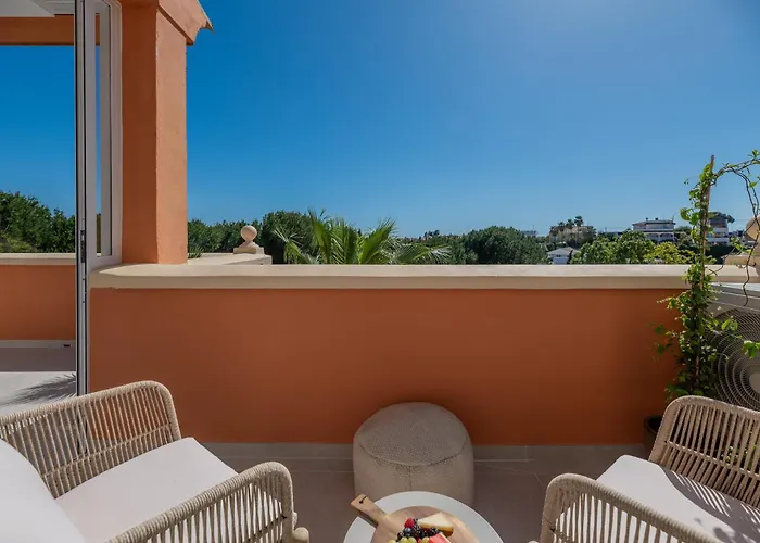 Apartmán Luxury 3 Bdrm With Private Pool And Stunning Sea Views *