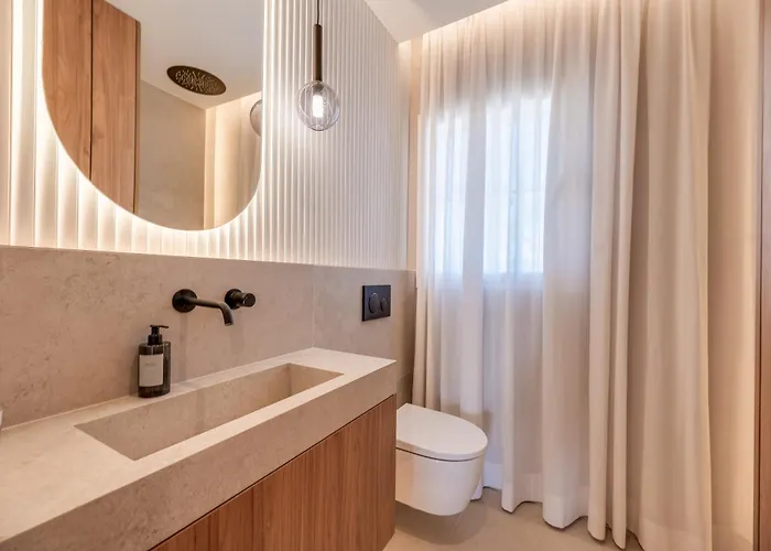 Apartmán Luxury 3 Bdrm With Private Pool And Stunning Sea Views