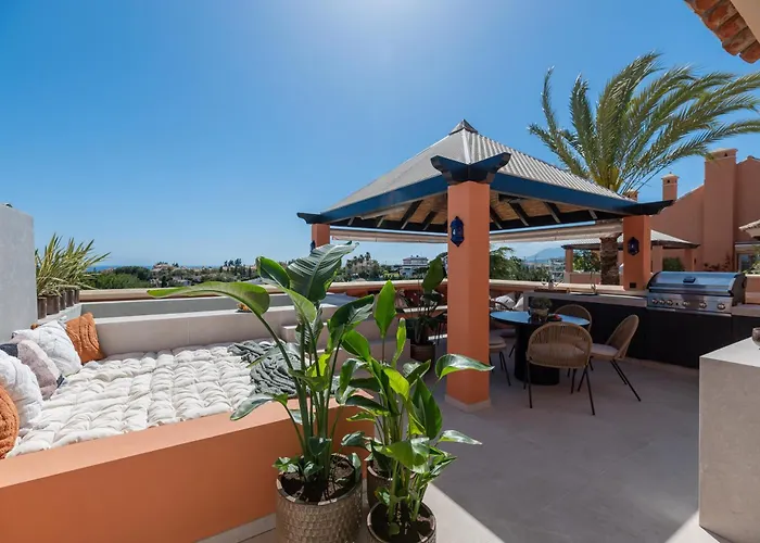 Luxury 3 Bdrm With Private Pool And Stunning Sea Views Apartmán