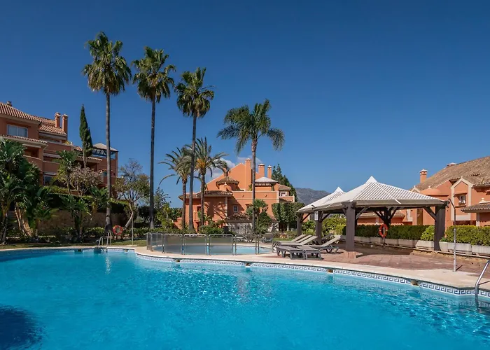 Luxury 3 Bdrm With Private Pool And Stunning Sea Views Apartmán *