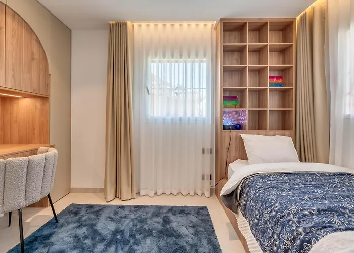 Luxury 3 Bdrm With Private Pool And Stunning Sea Views Apartmán Marbella